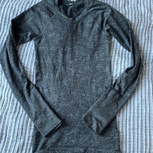 Long sleeve Lululemon swiftly